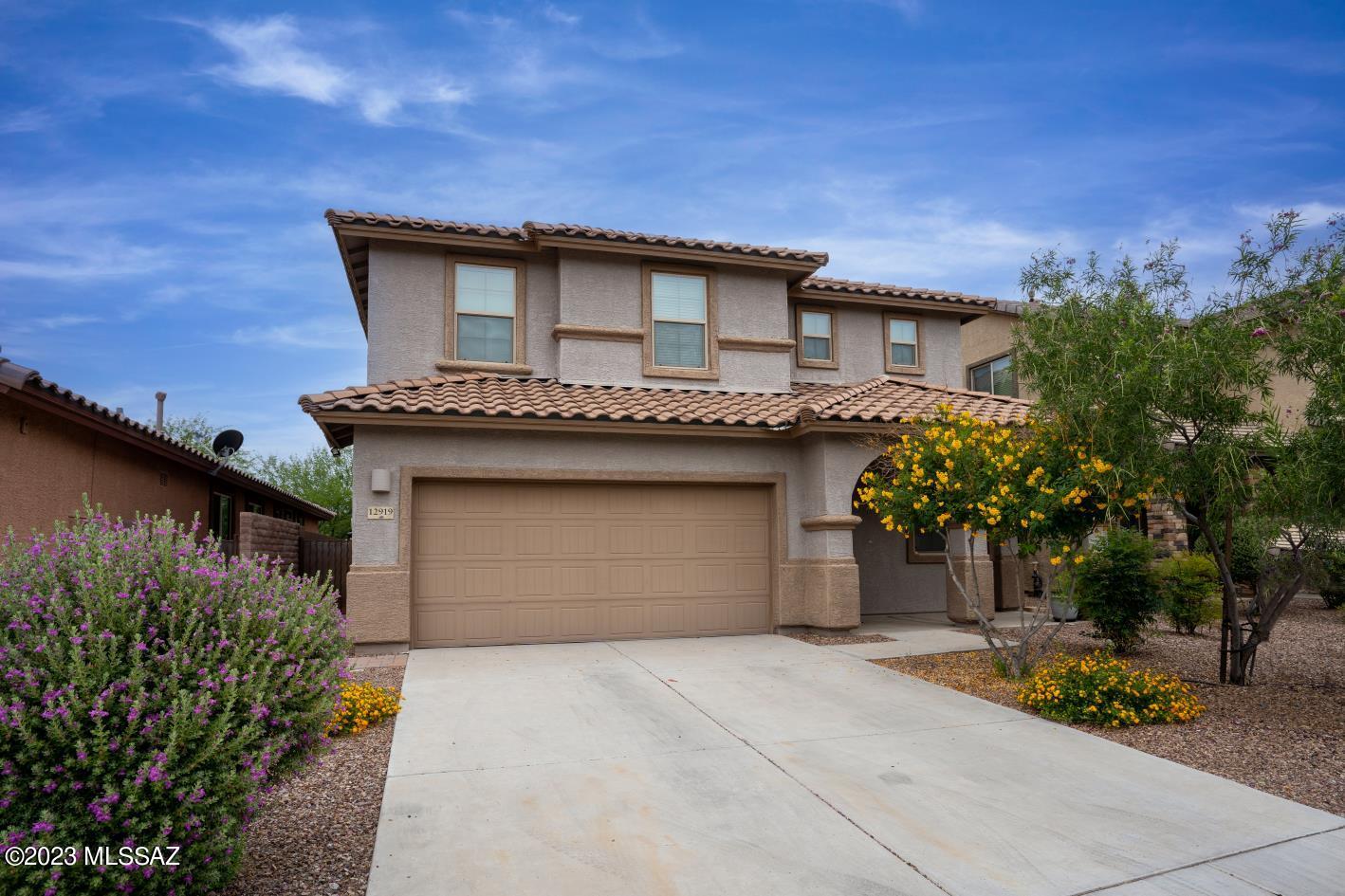 Well loved and well maintained home in the highly desirable gated Hohokam Mesa subdivision.  This 2903 home has 5 bedrooms and 3 baths.  One bedroom and a full bath downstairs for guests or home office.  Warm living room adjacent to formal dining room.  Spacious family room looking at open kitchen with upgraded extra tall cabinets, granite and island. Large owner suite upstairs with closet organizer, extended shower, dual vanity and executive height cabinets.  Loft and three additional bedrooms with mountain views.  Backyard is fully landscaped with pavers and mature vegetation.  

Beautiful, move in ready, close to shopping, hospital and all the amenities OV has to offer!