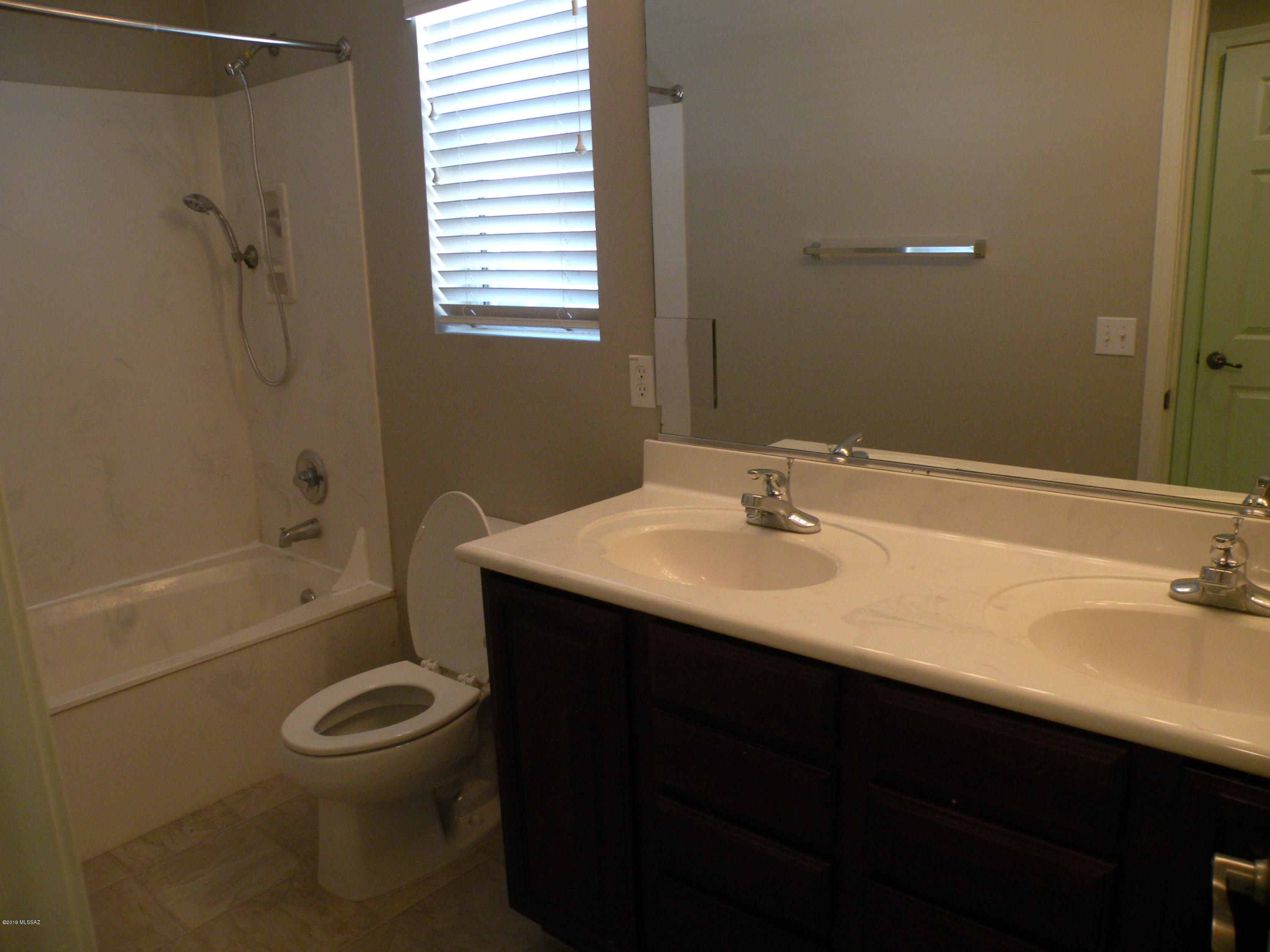 Pantano Overlook - Residential