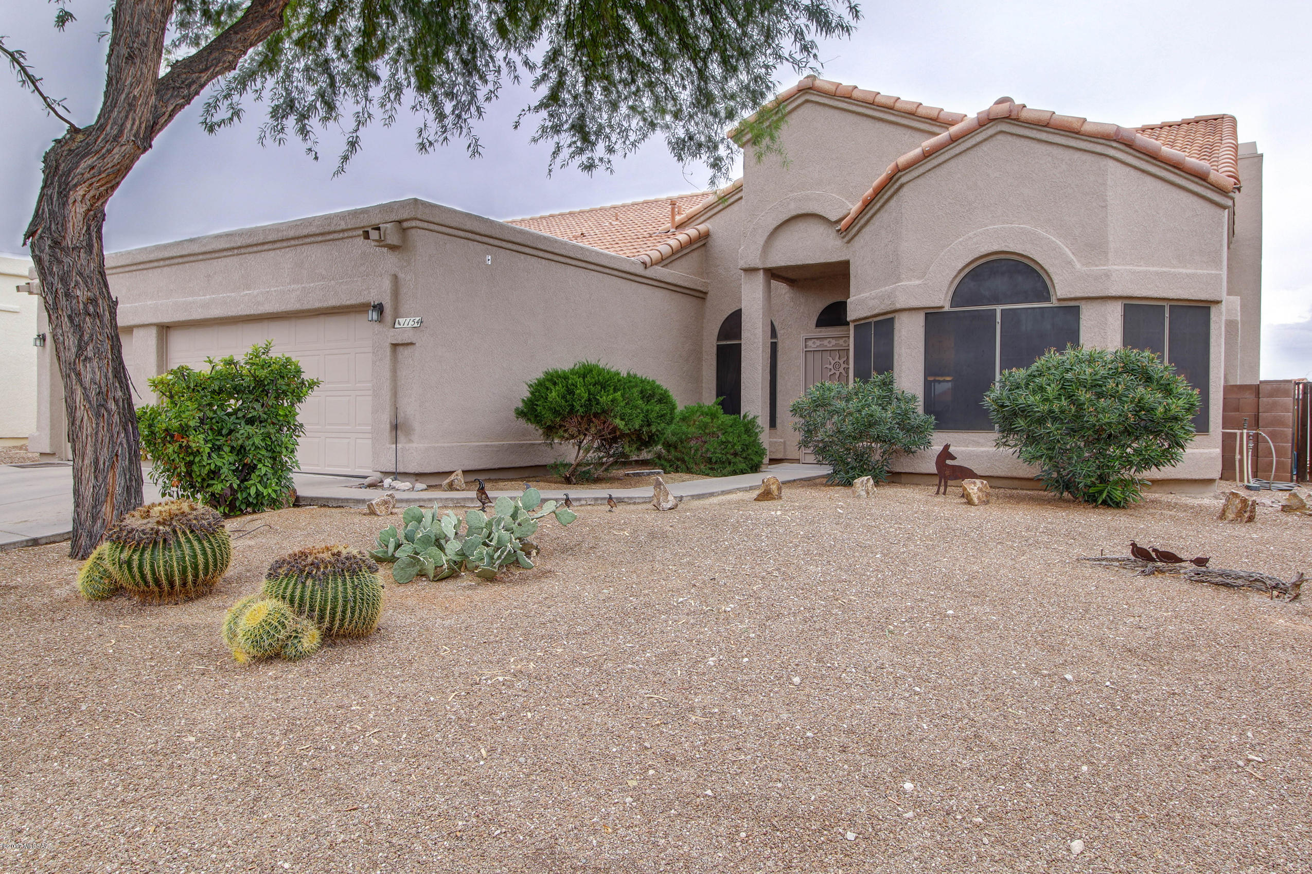 Open Spacious Floor plan with mountain views abounding. 3 car garage, living, dining, family space, huge kitchen.  Full covered patio and pool. Plenty of room for family and friends to enjoy this east side gem.