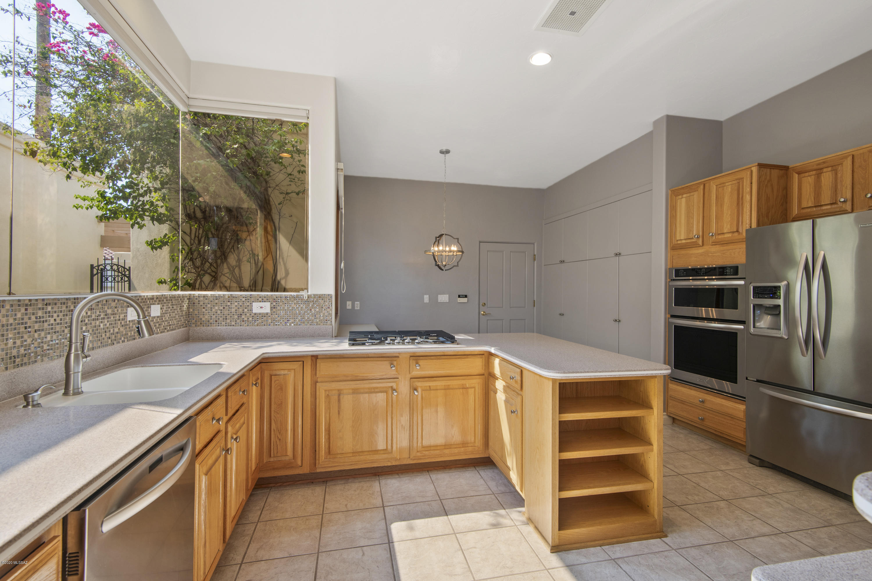 El Diamante II (1-40) - Residential Lease