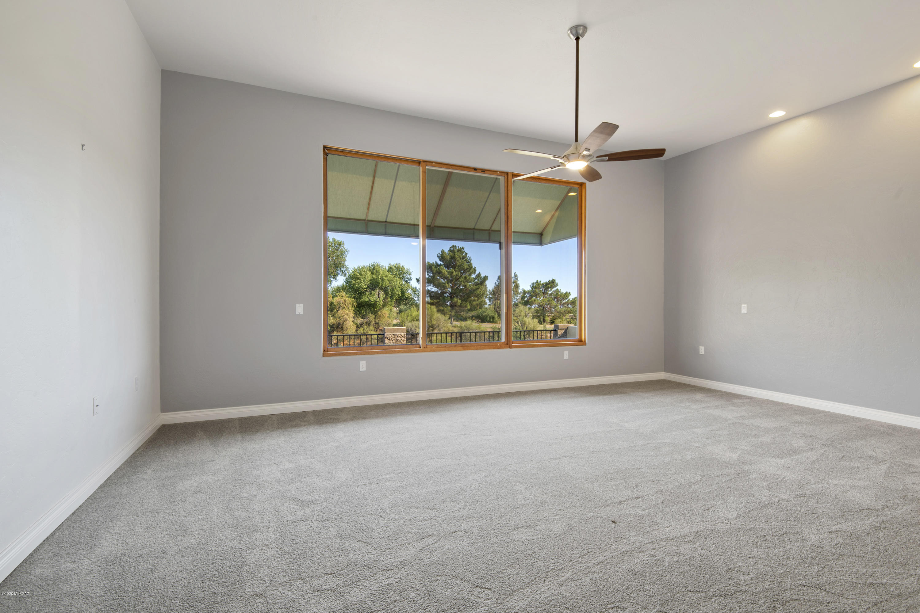 El Diamante II (1-40) - Residential Lease
