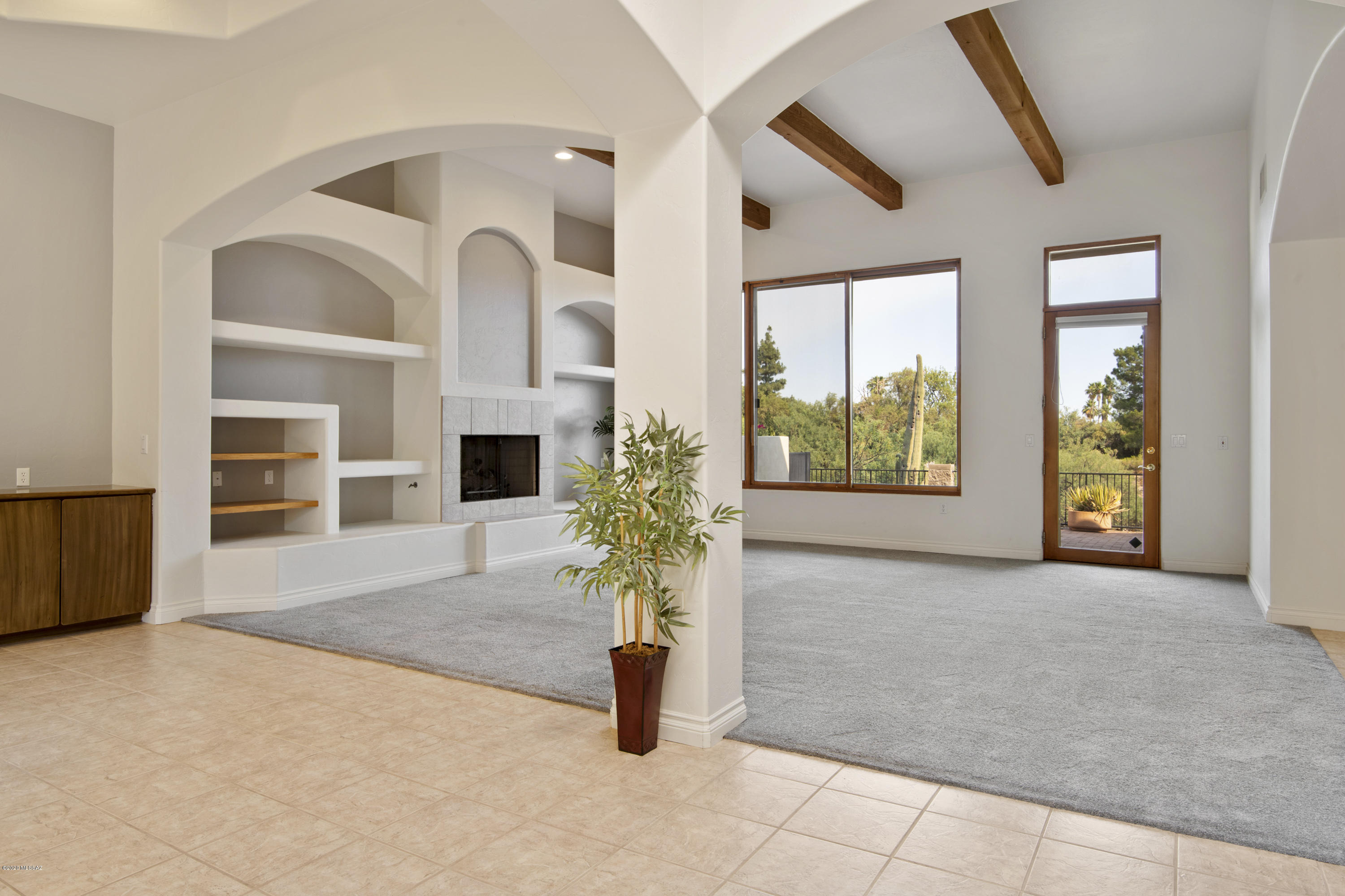 El Diamante II (1-40) - Residential Lease