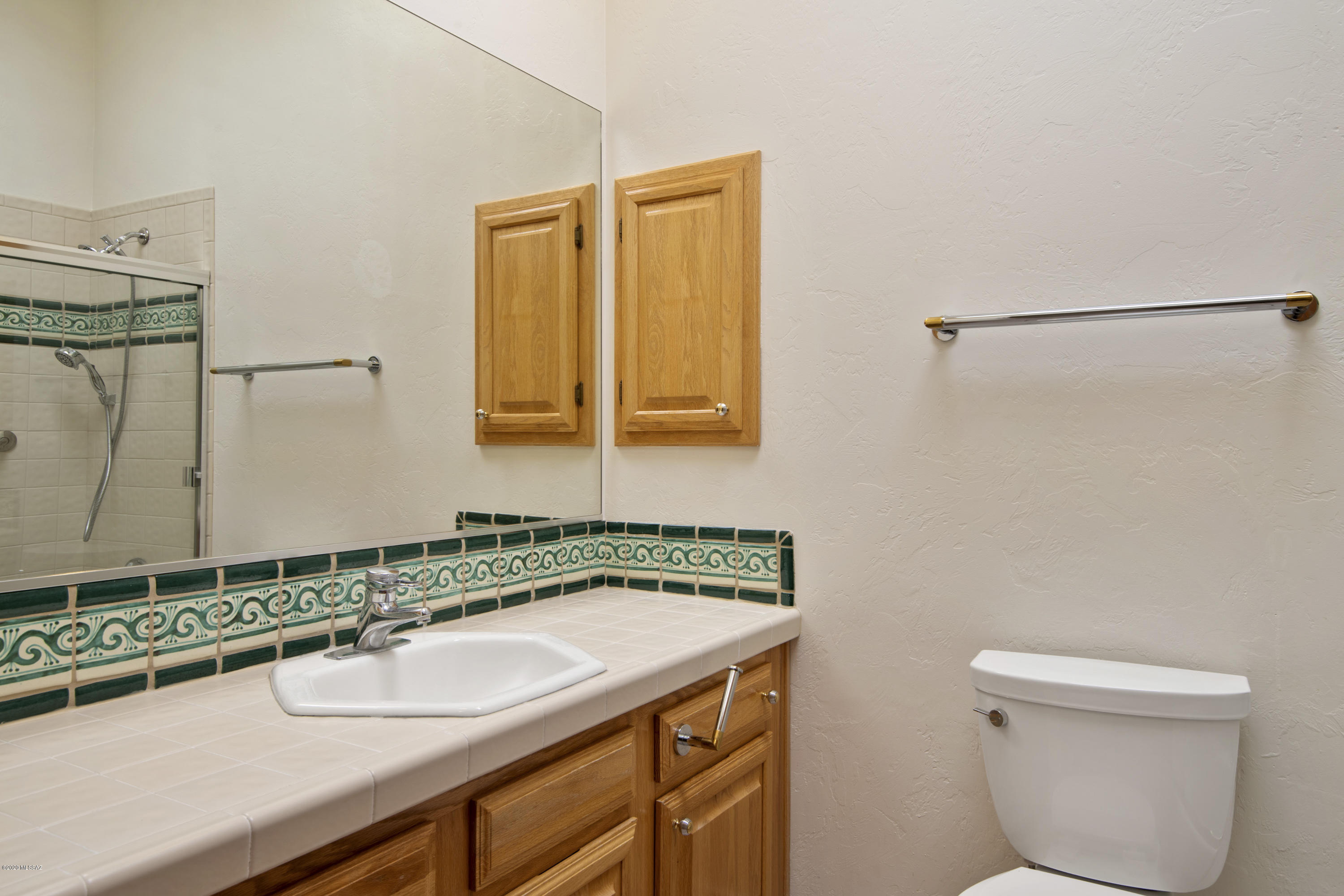 El Diamante II (1-40) - Residential Lease