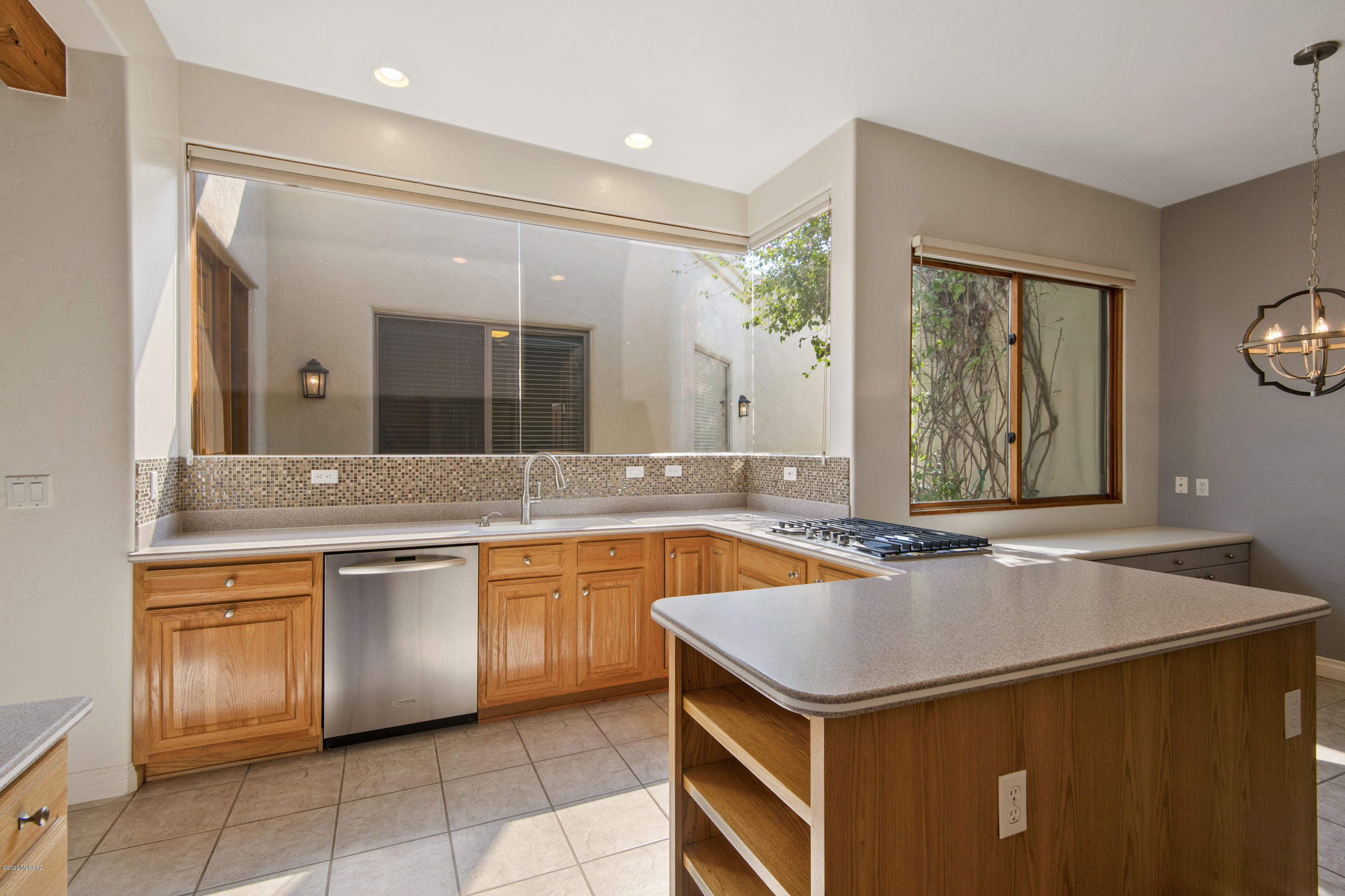 El Diamante II (1-40) - Residential Lease