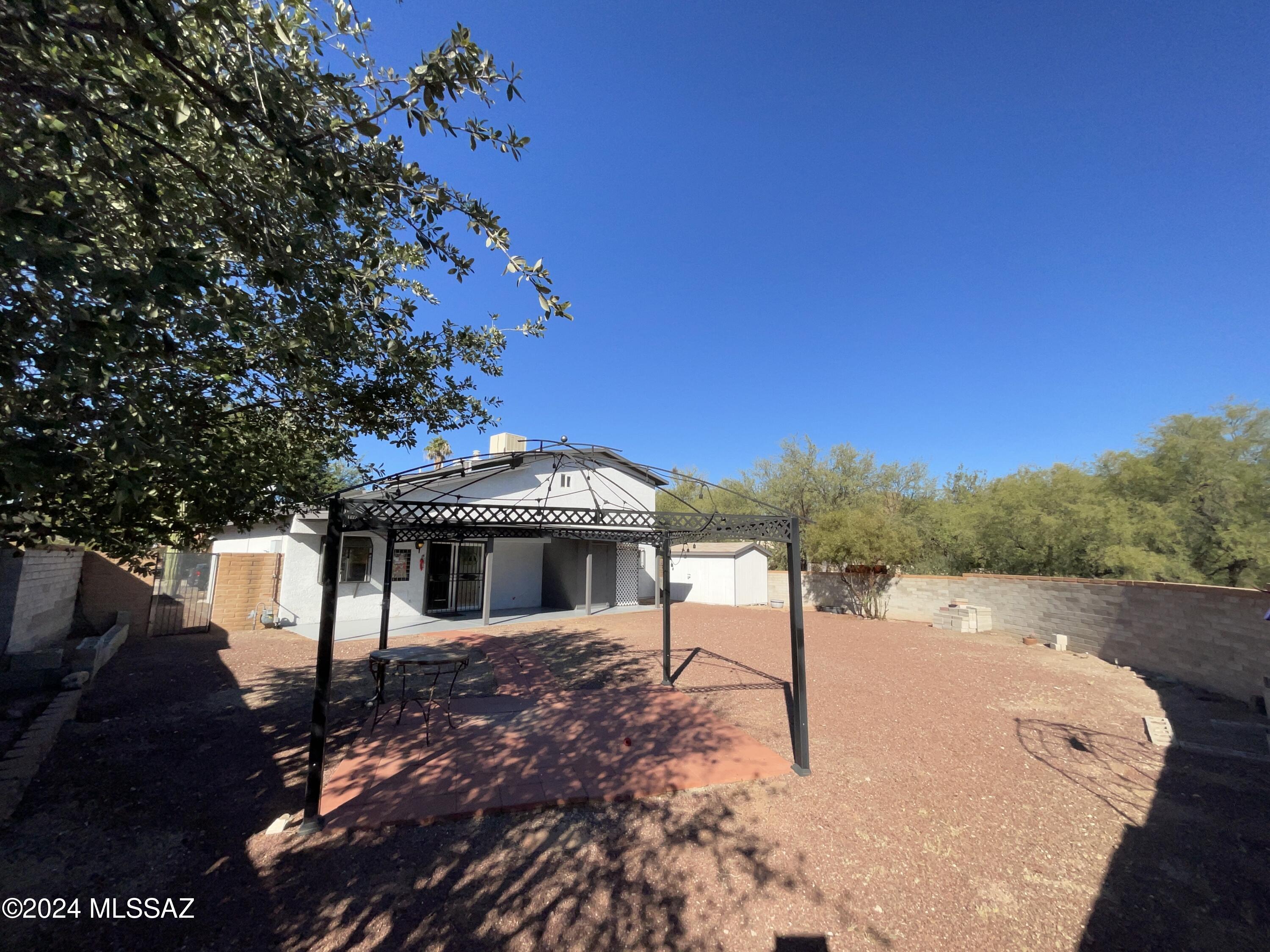 Desert Arbors (1-71) - Residential Lease