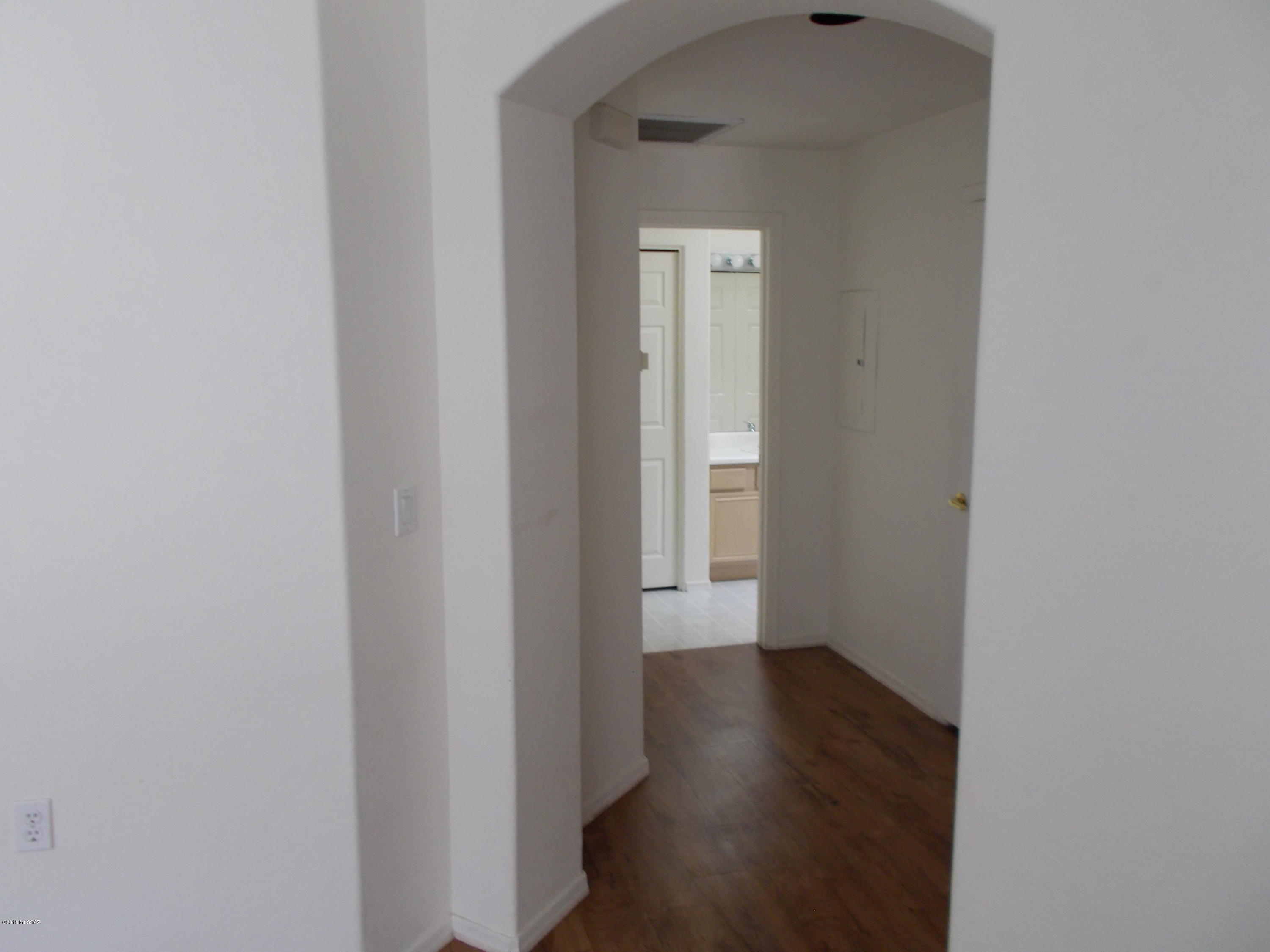 Valley Lane Townhomes (135-169) - Residential