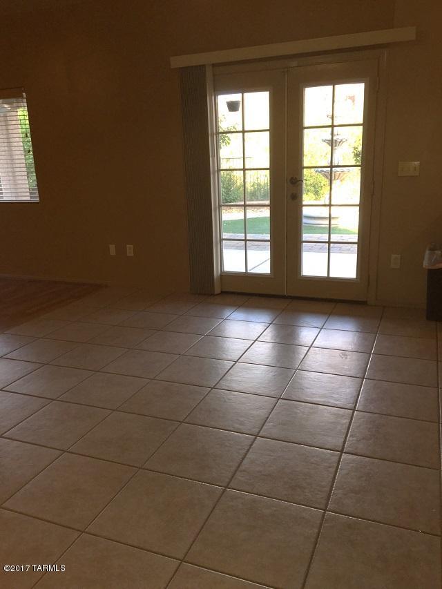Twin Peaks Highland (1-119) - Residential Lease