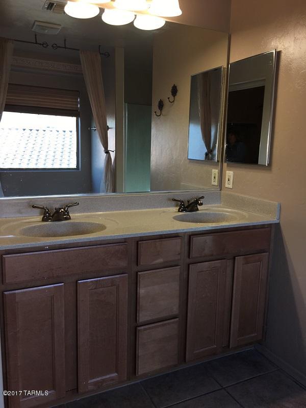 Twin Peaks Highland (1-119) - Residential Lease