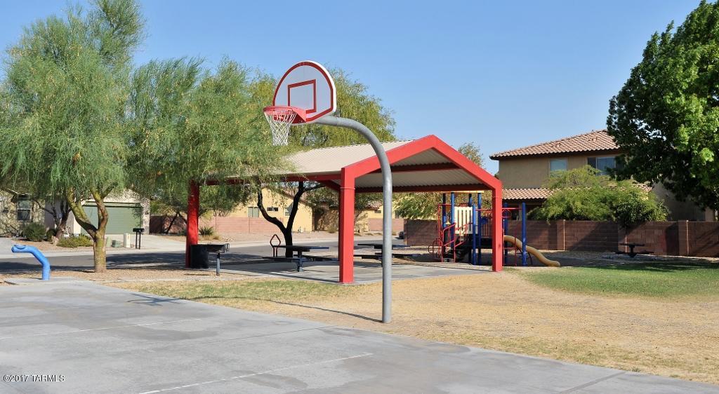 Paseo del Rio - Residential