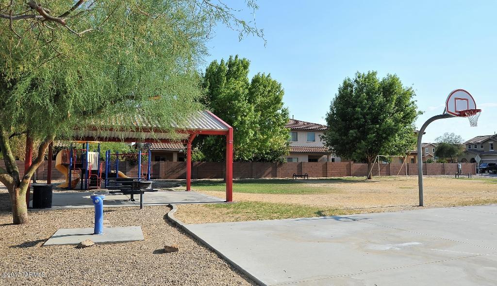 Paseo del Rio - Residential