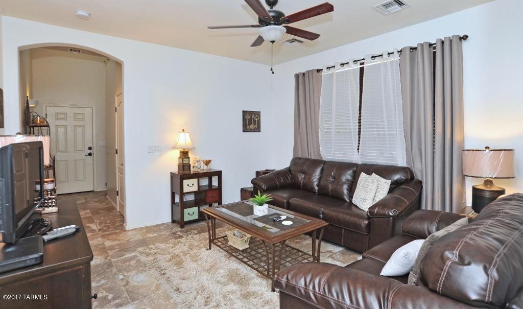 Paseo del Rio - Residential