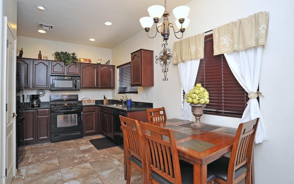 Paseo del Rio - Residential