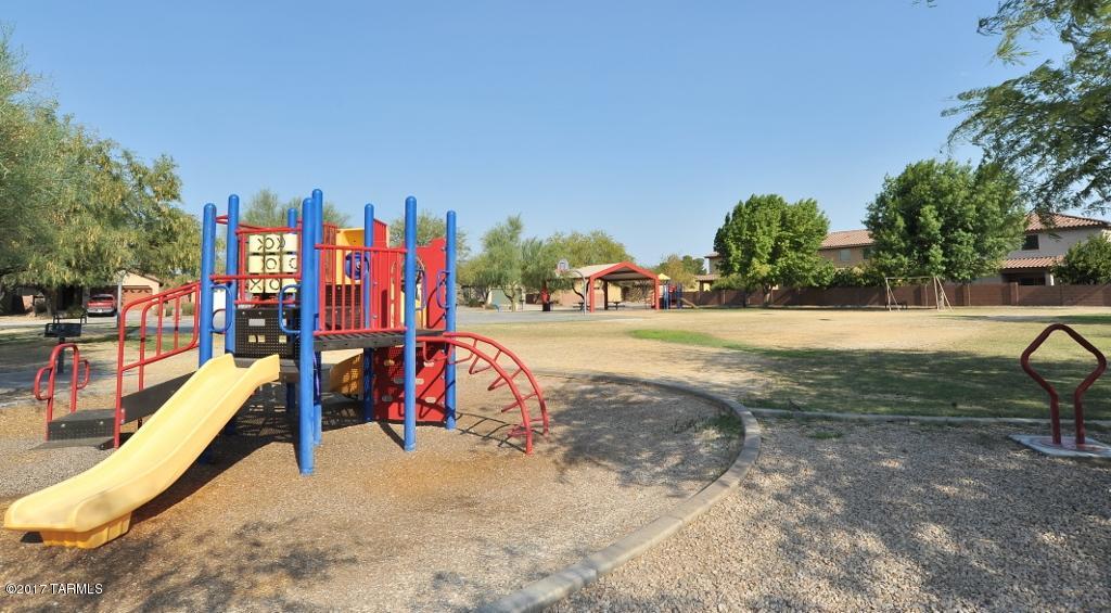 Paseo del Rio - Residential
