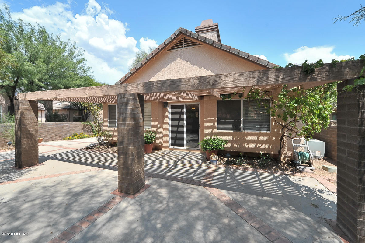 La Paloma Ridge Estates II (1-18) - Residential Lease