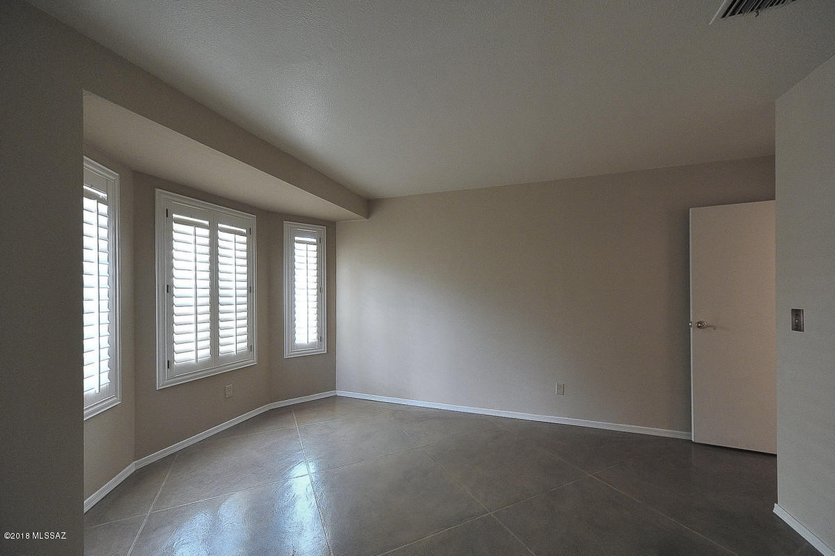 La Paloma Ridge Estates II (1-18) - Residential Lease