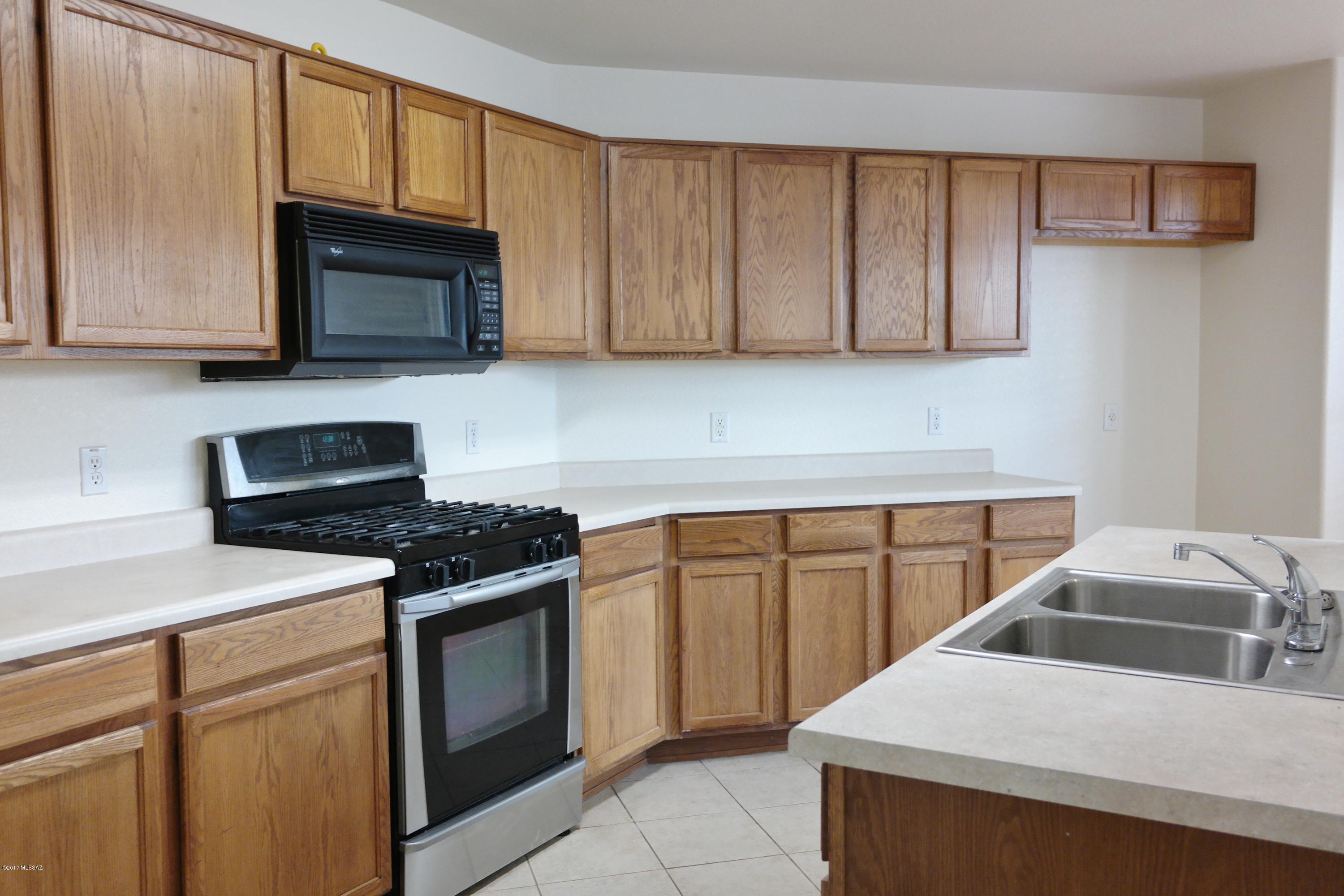 Pantano Overlook - Residential