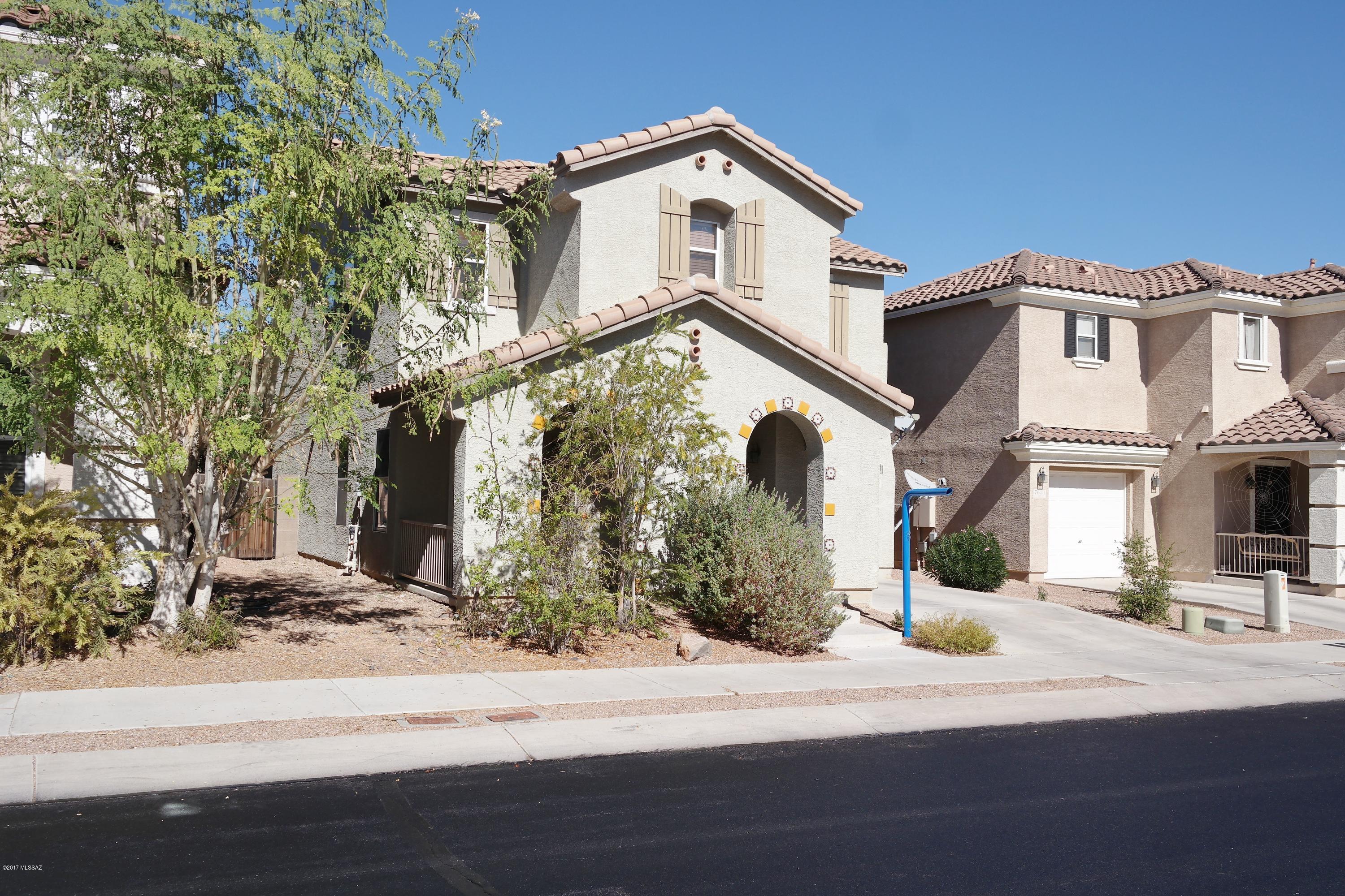 Pantano Overlook - Residential