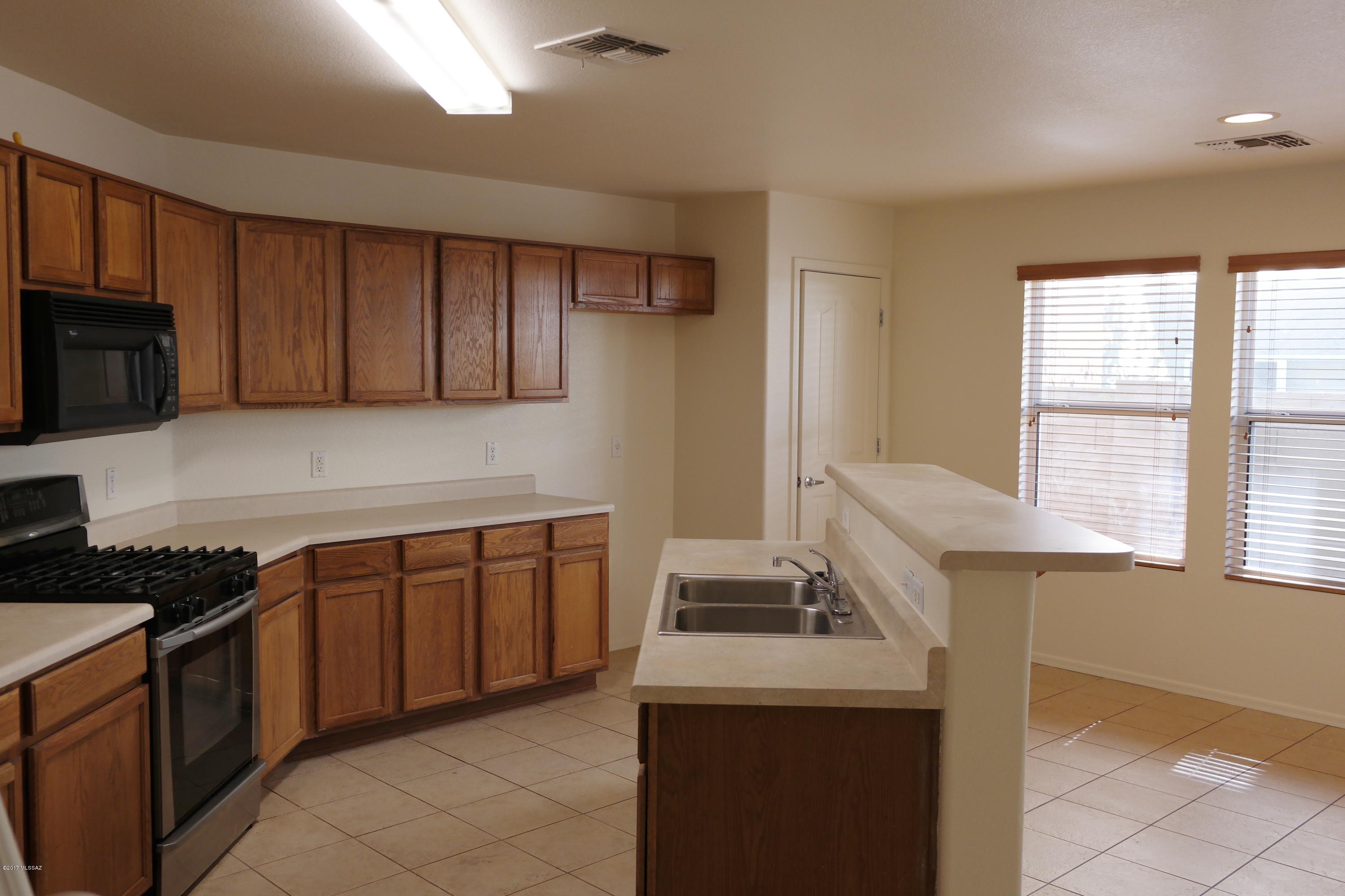 Pantano Overlook - Residential