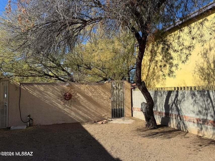 Campbell Ave. Acres - Residential Income