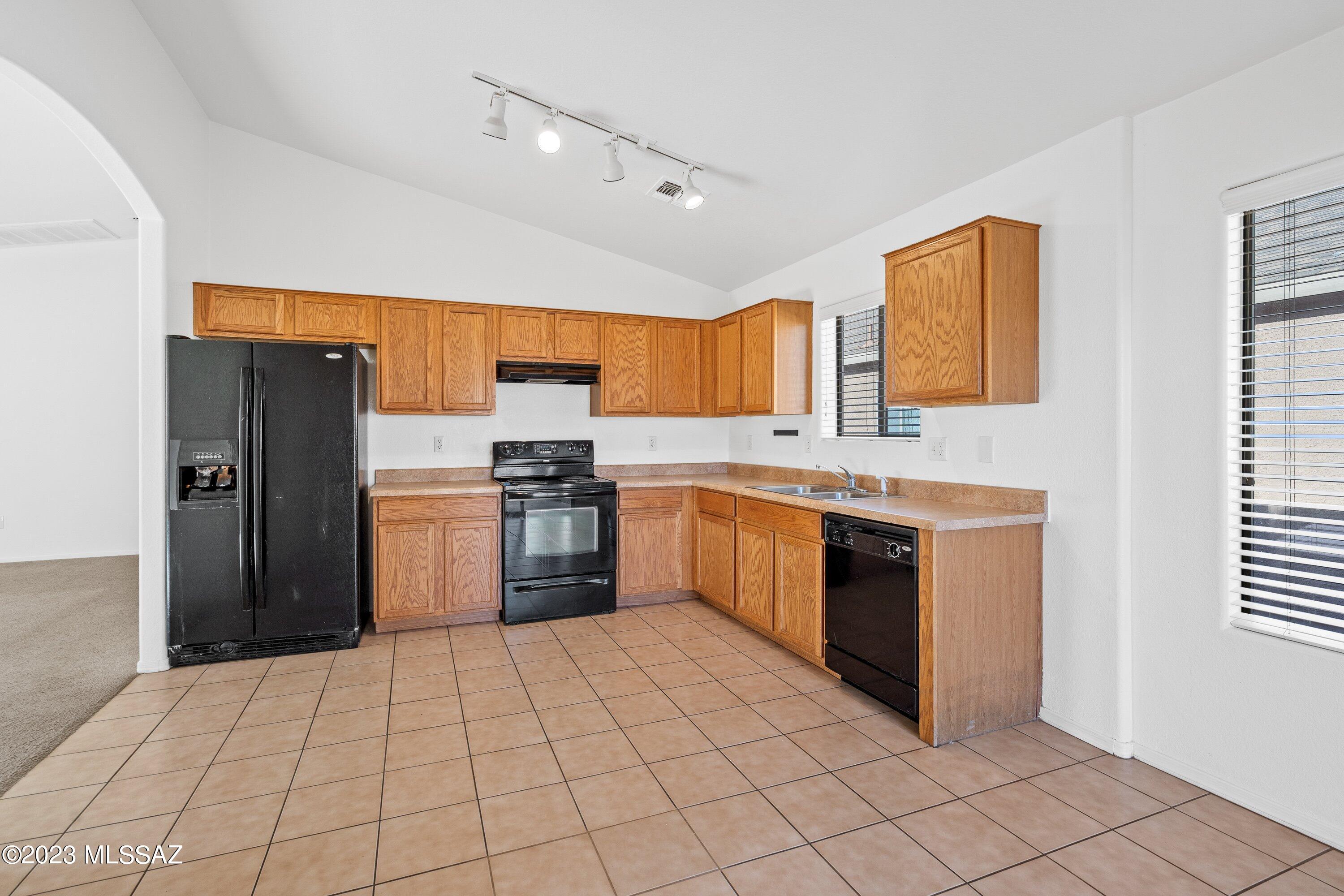 Desert Stone (1-260) - Residential Lease