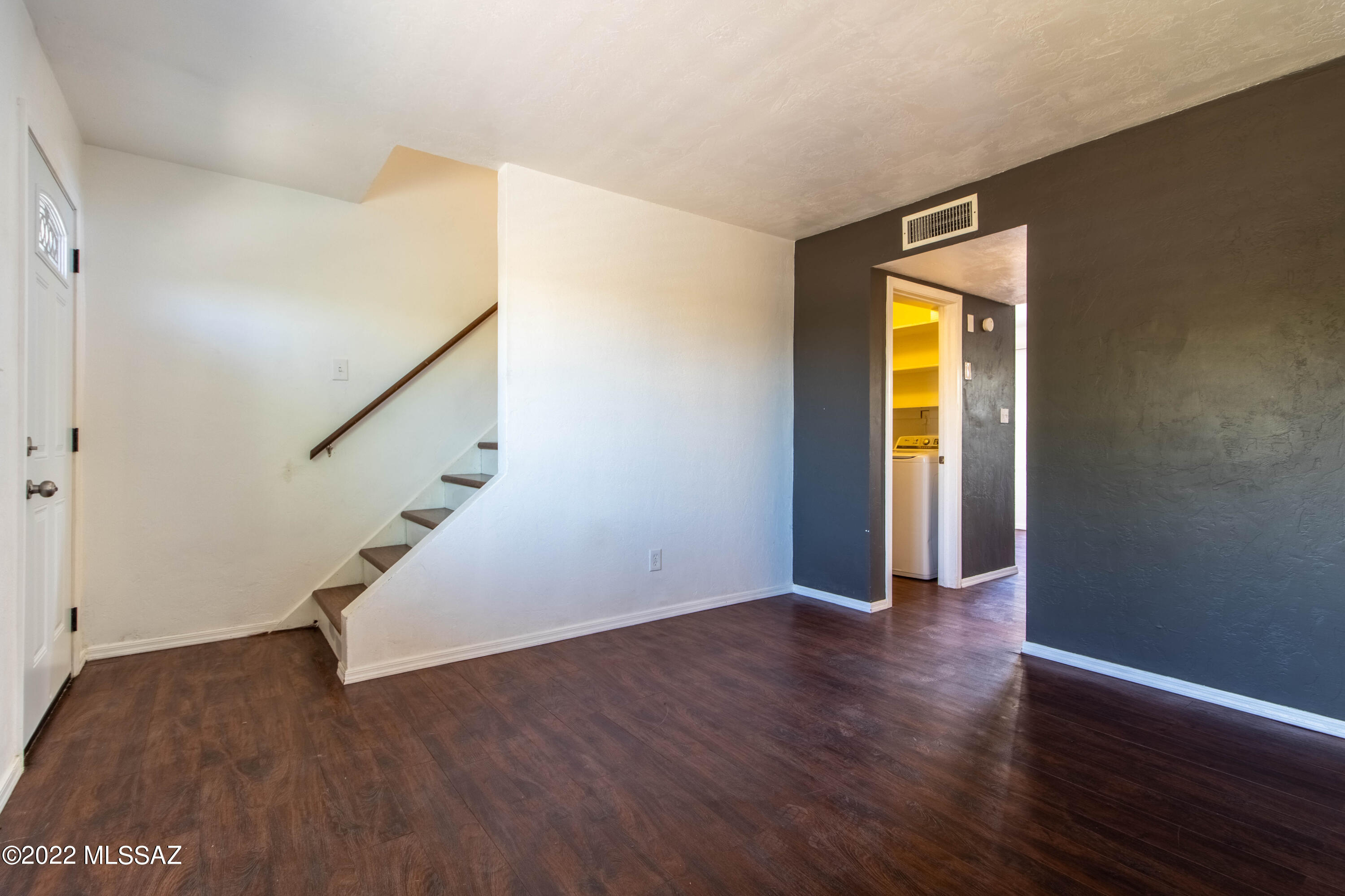 Glenndale Est (1-4) - Residential Lease