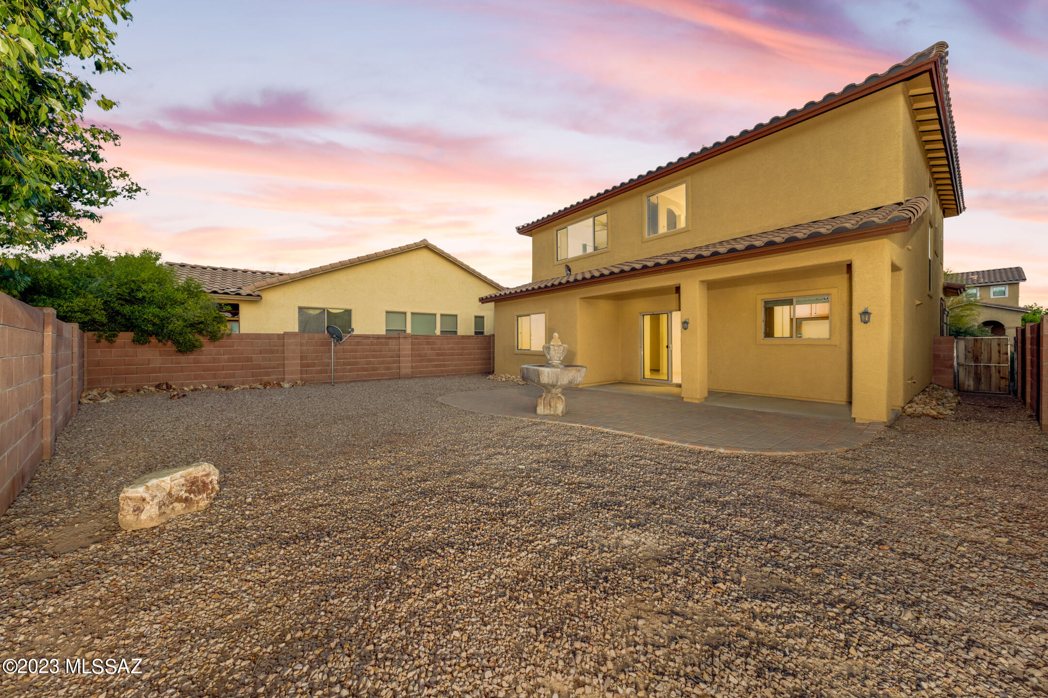 Paseo del Rio - Residential