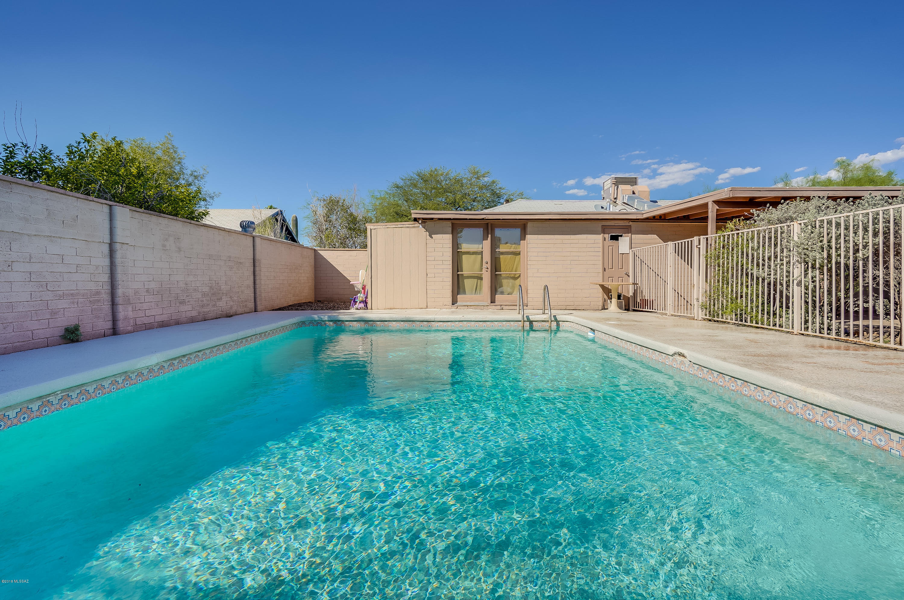 Del Monte Village - Residential