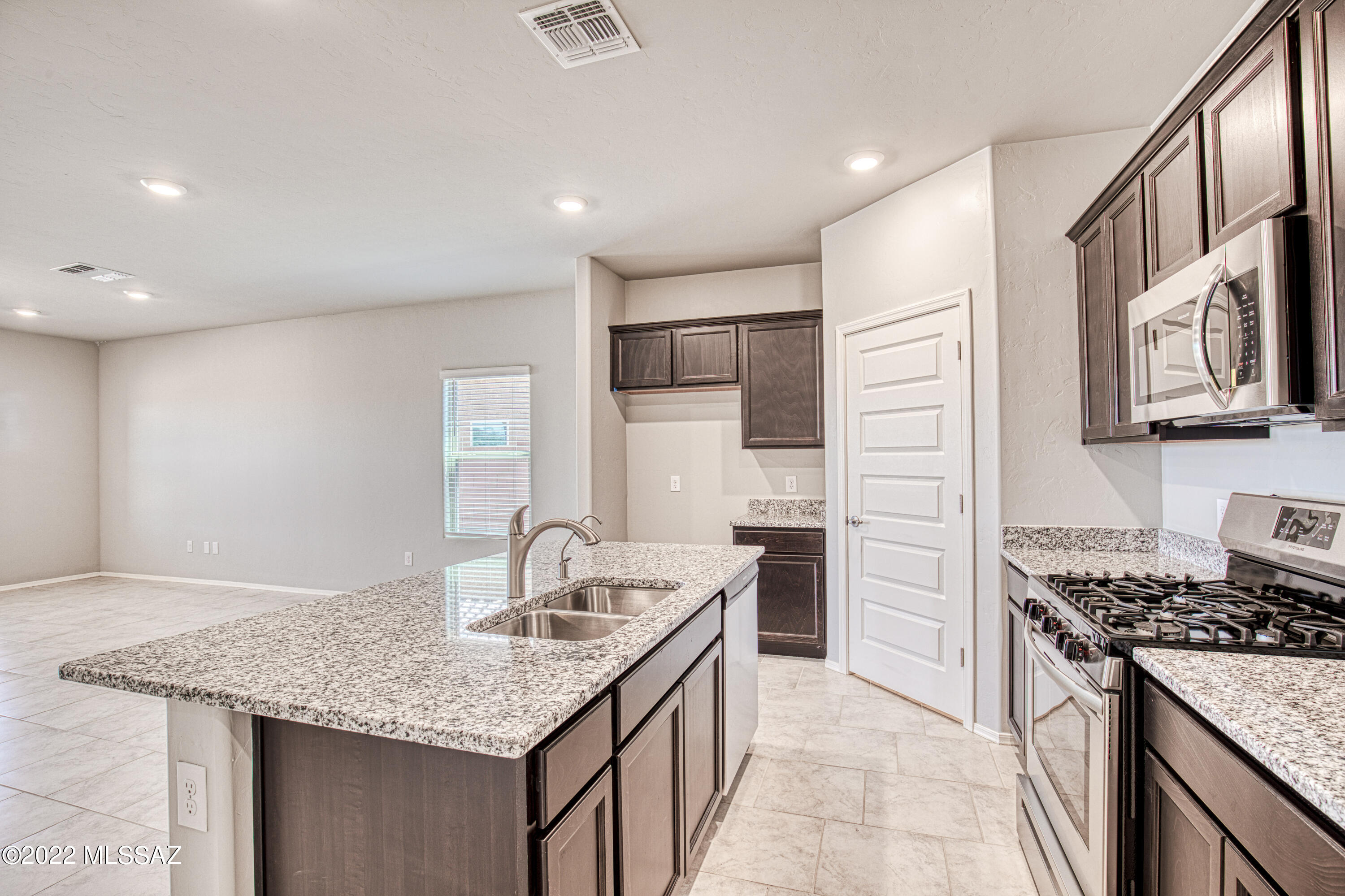 Saguaro Bloom 7A - Residential