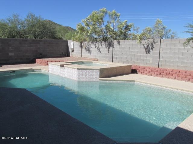 Paseo Vista (1-234) - Residential