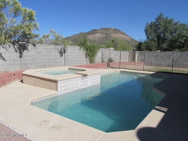 Paseo Vista (1-234) - Residential