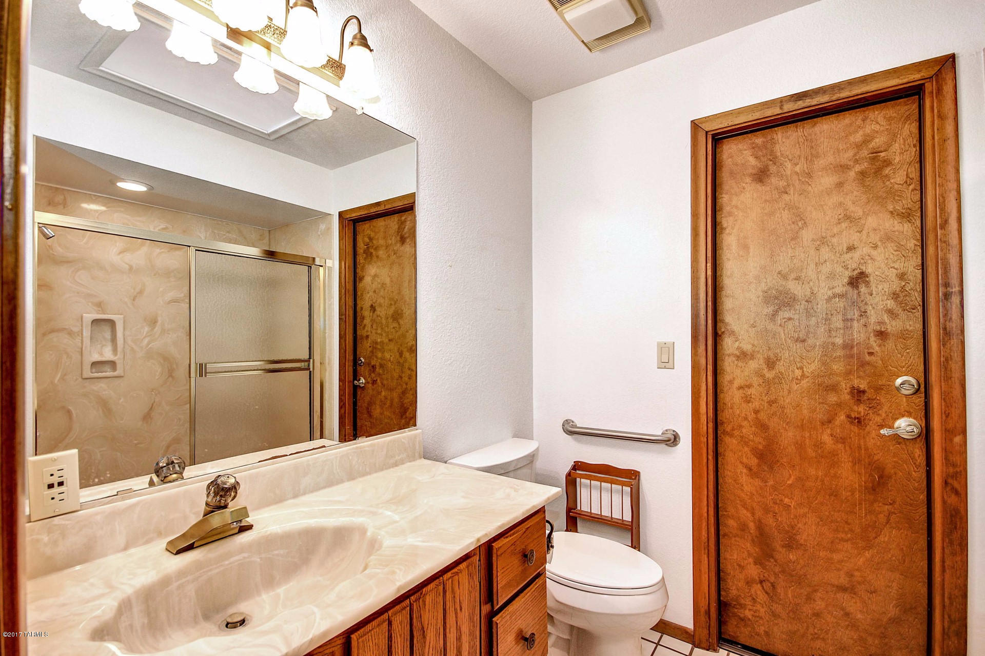 New Tucson Unit NO. 4 (1-203) - Residential