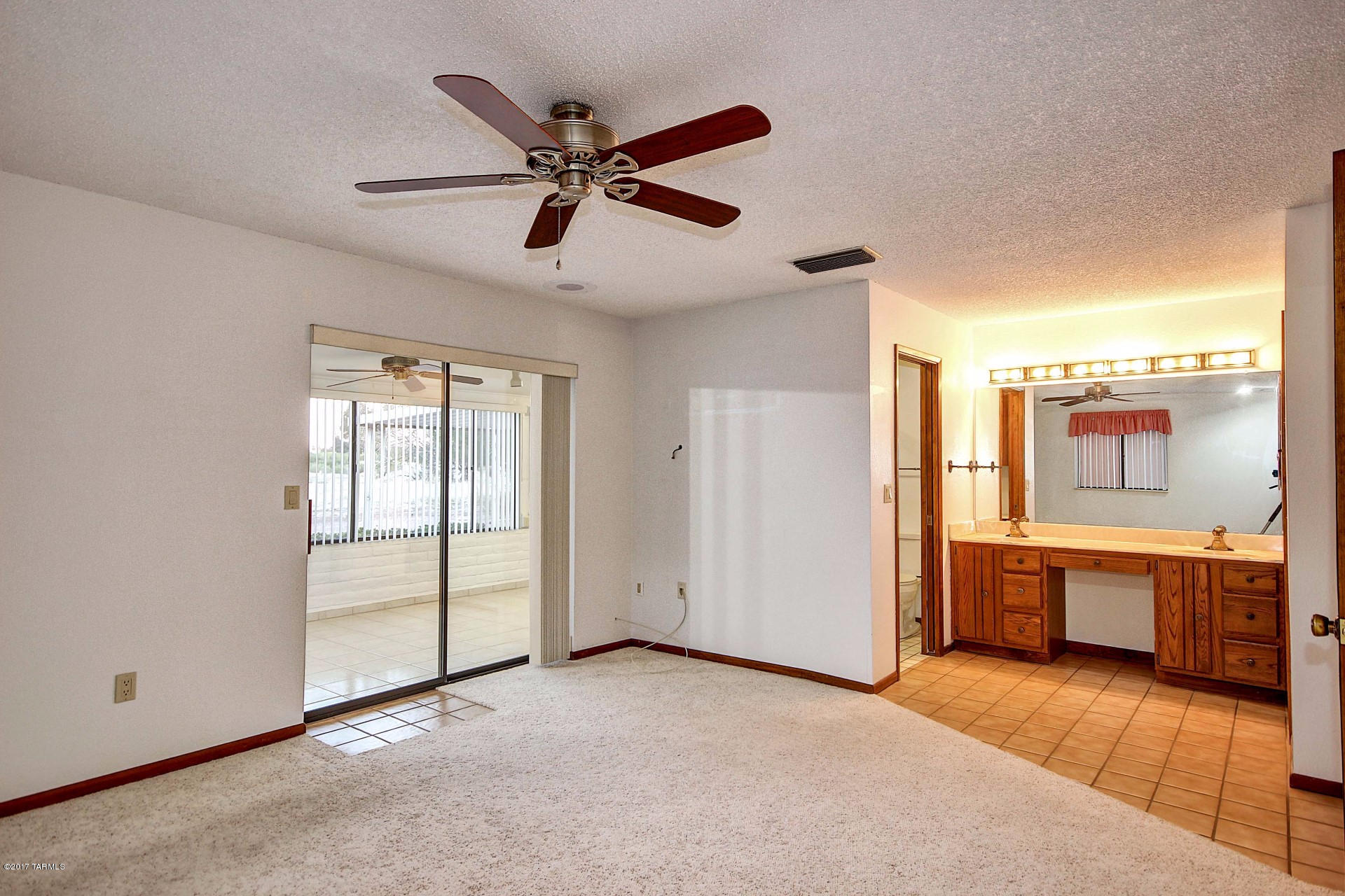 New Tucson Unit NO. 4 (1-203) - Residential