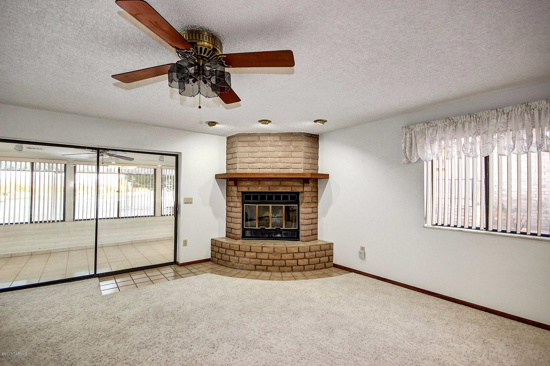 New Tucson Unit NO. 4 (1-203) - Residential