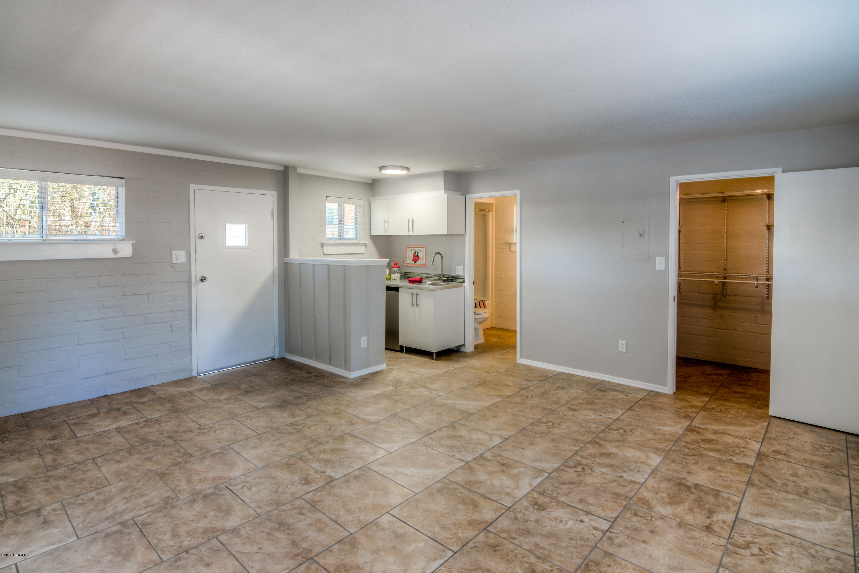 Catalina Heights - Residential Income