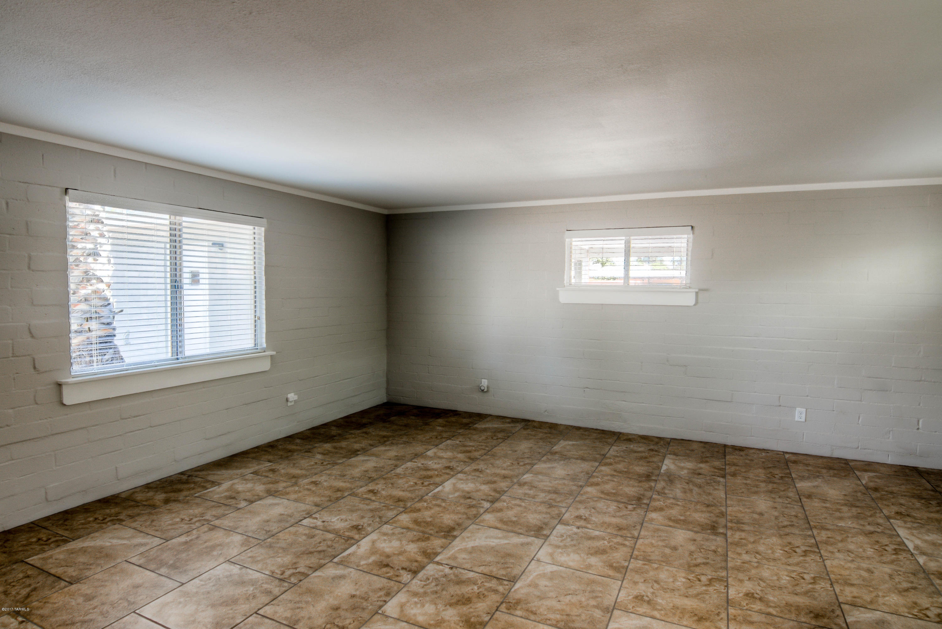 Catalina Heights - Residential Income