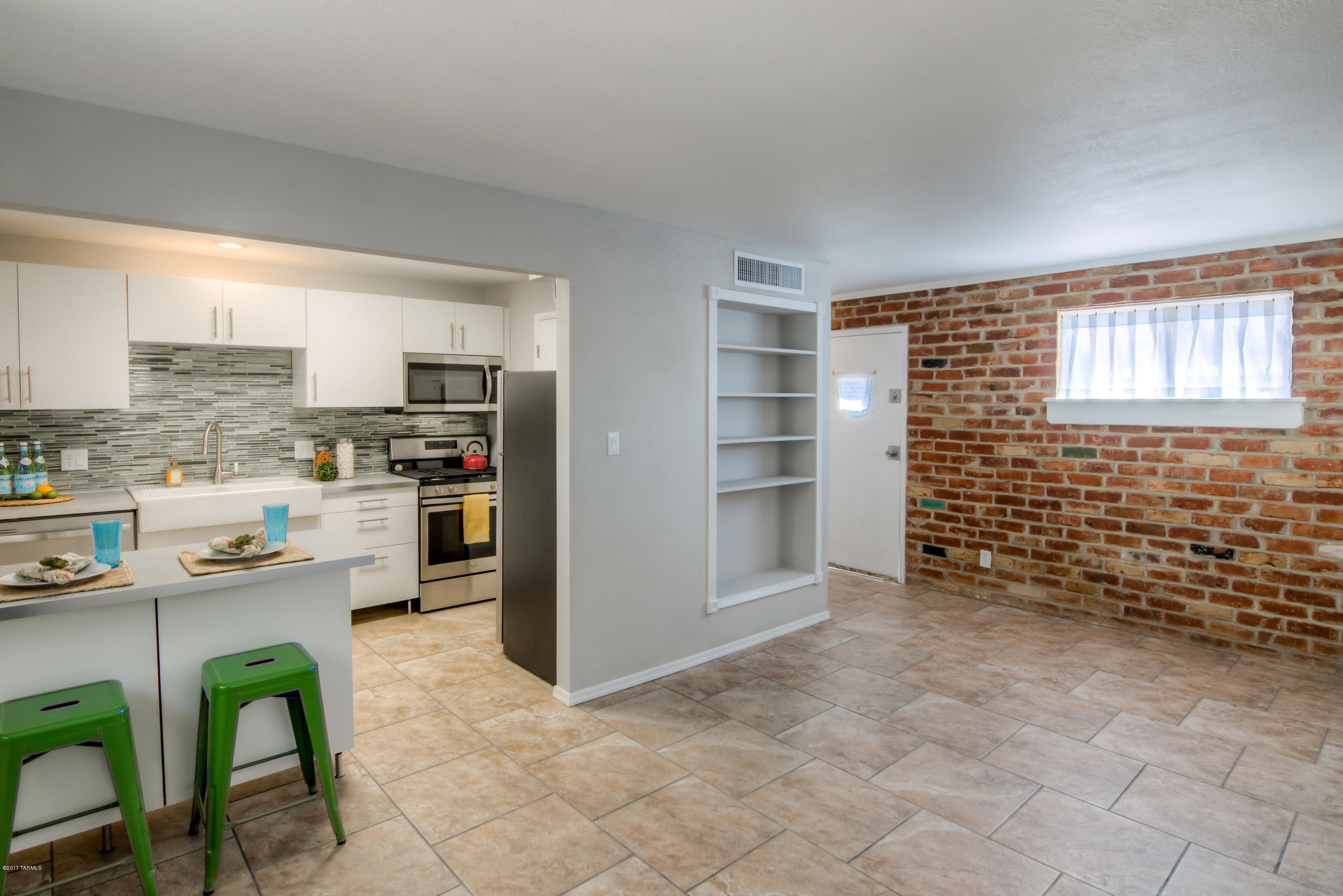 Catalina Heights - Residential Income