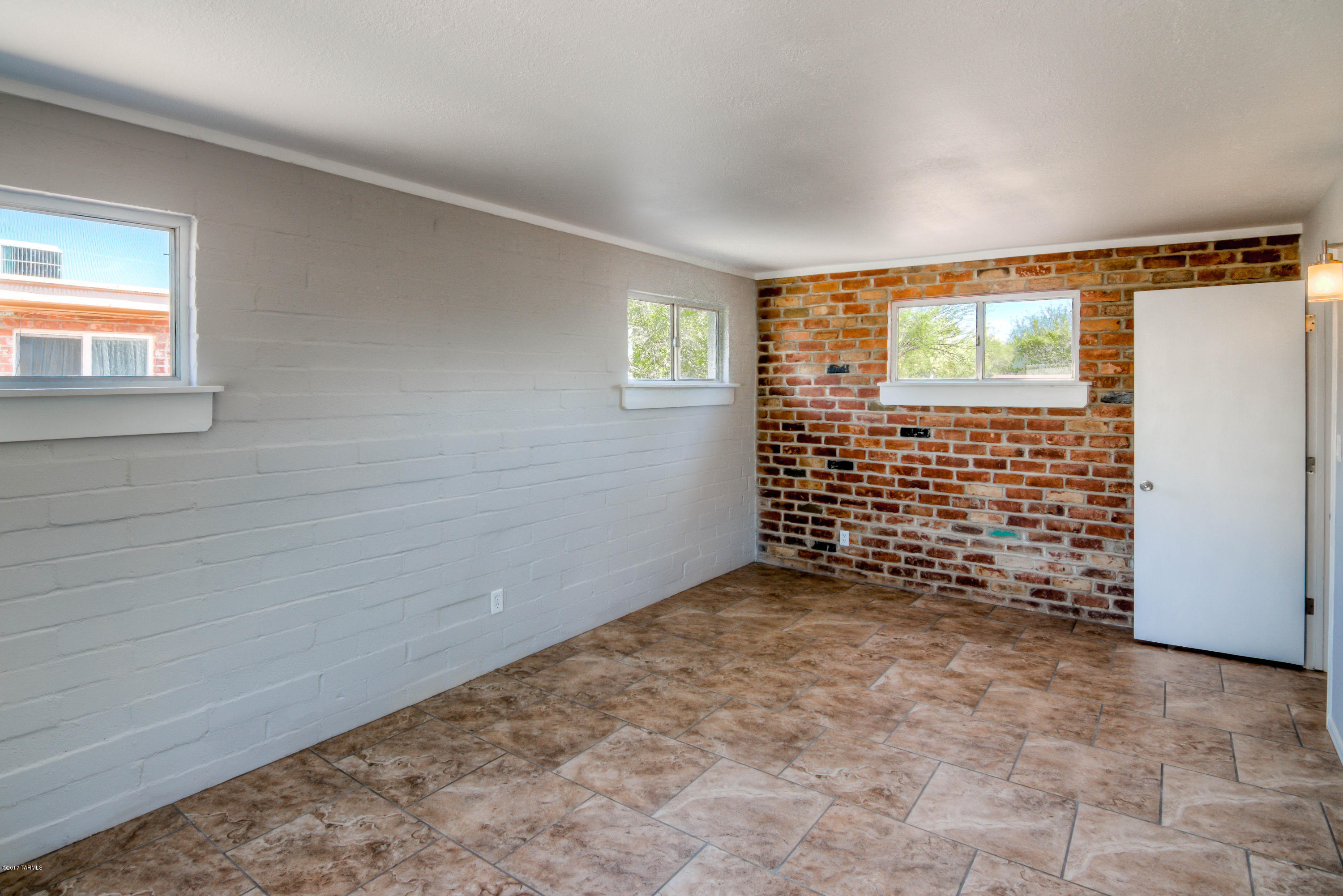 Catalina Heights - Residential Income