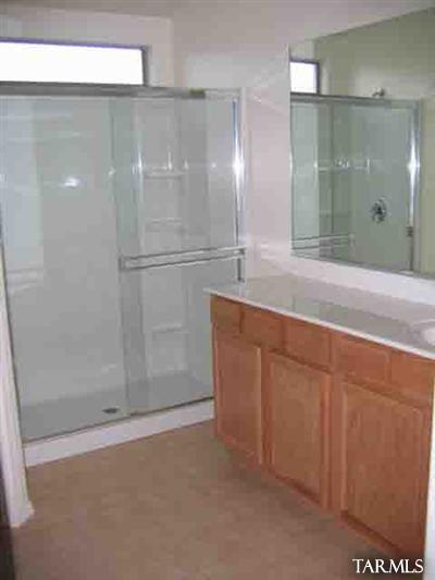 Rancho Del Lago (608-1030) - Residential Lease