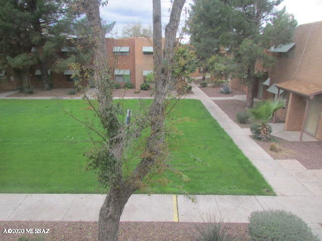 Willow Gardens Condos (1-76) - Residential
