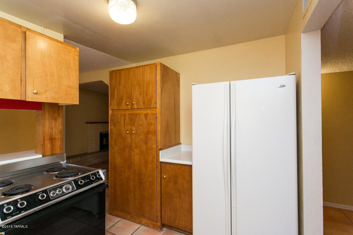 Sherwood Village Terrace (231-546) - Residential