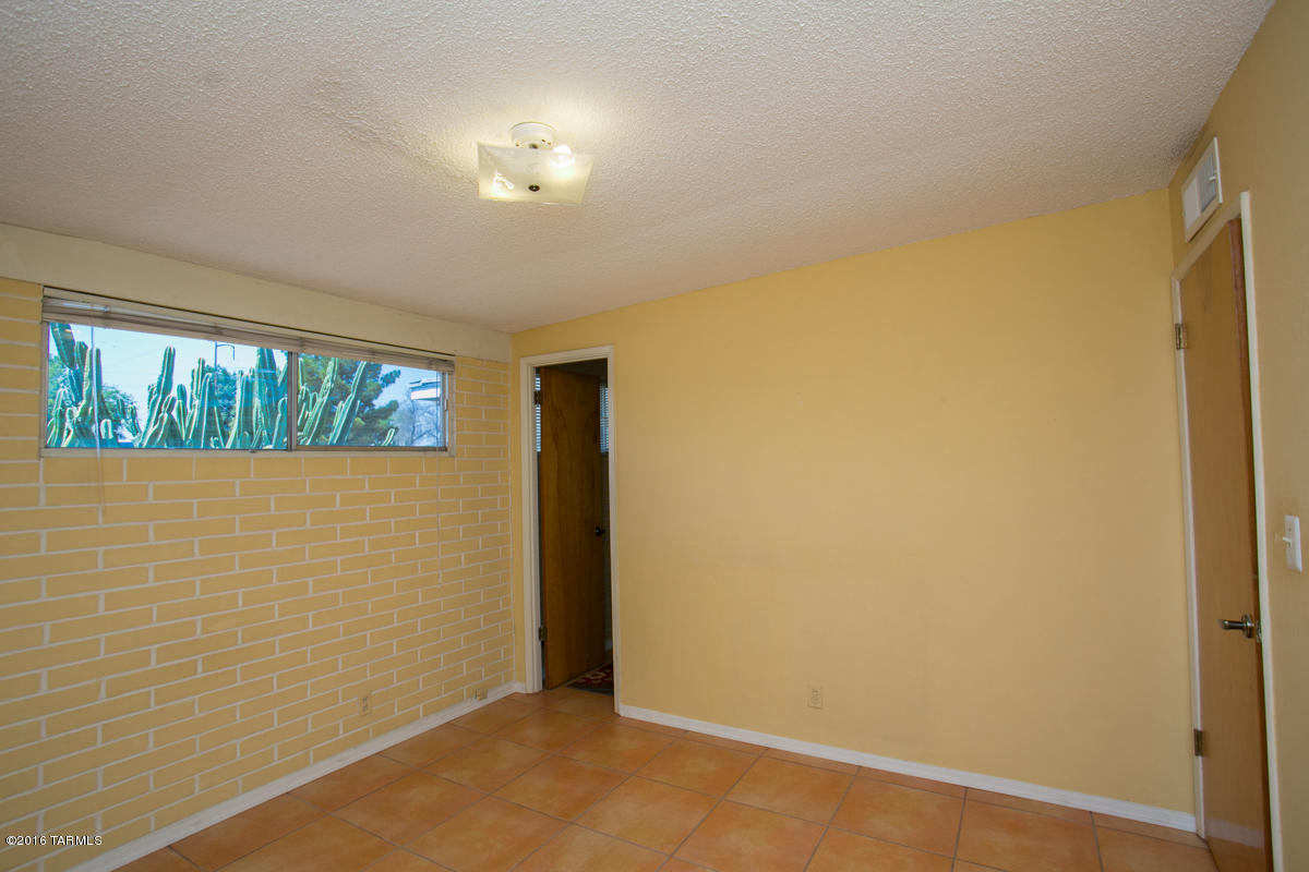 Sherwood Village Terrace (231-546) - Residential