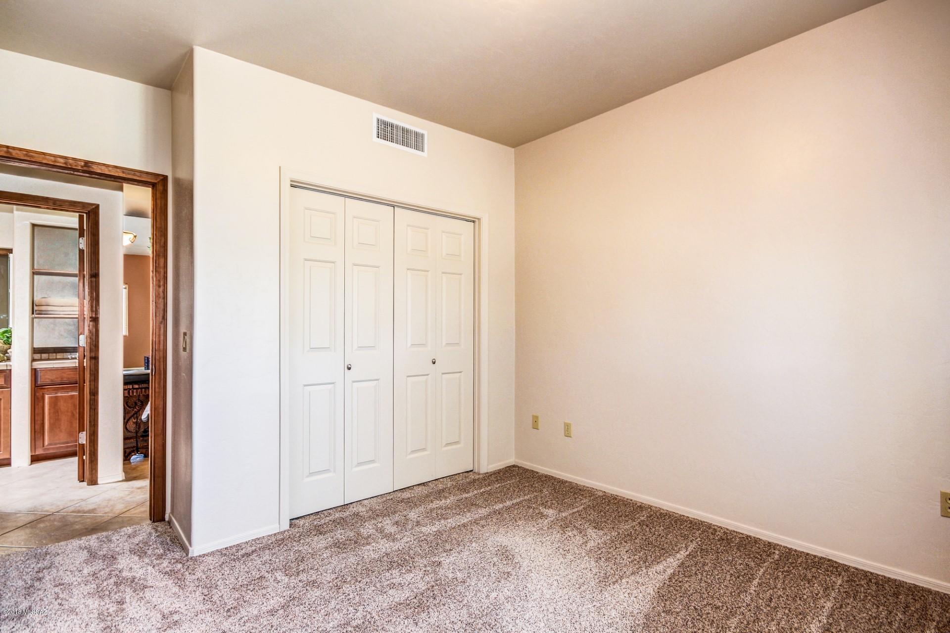 Coyote Creek (1-395) - Residential