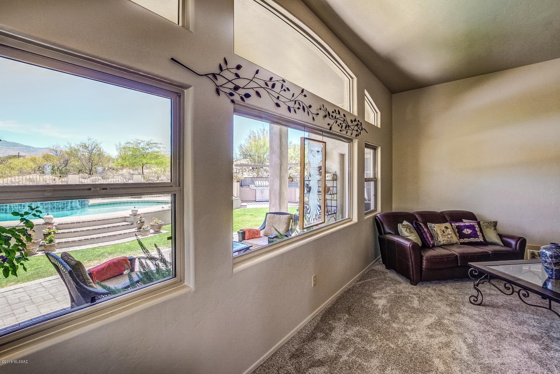 Coyote Creek (1-395) - Residential