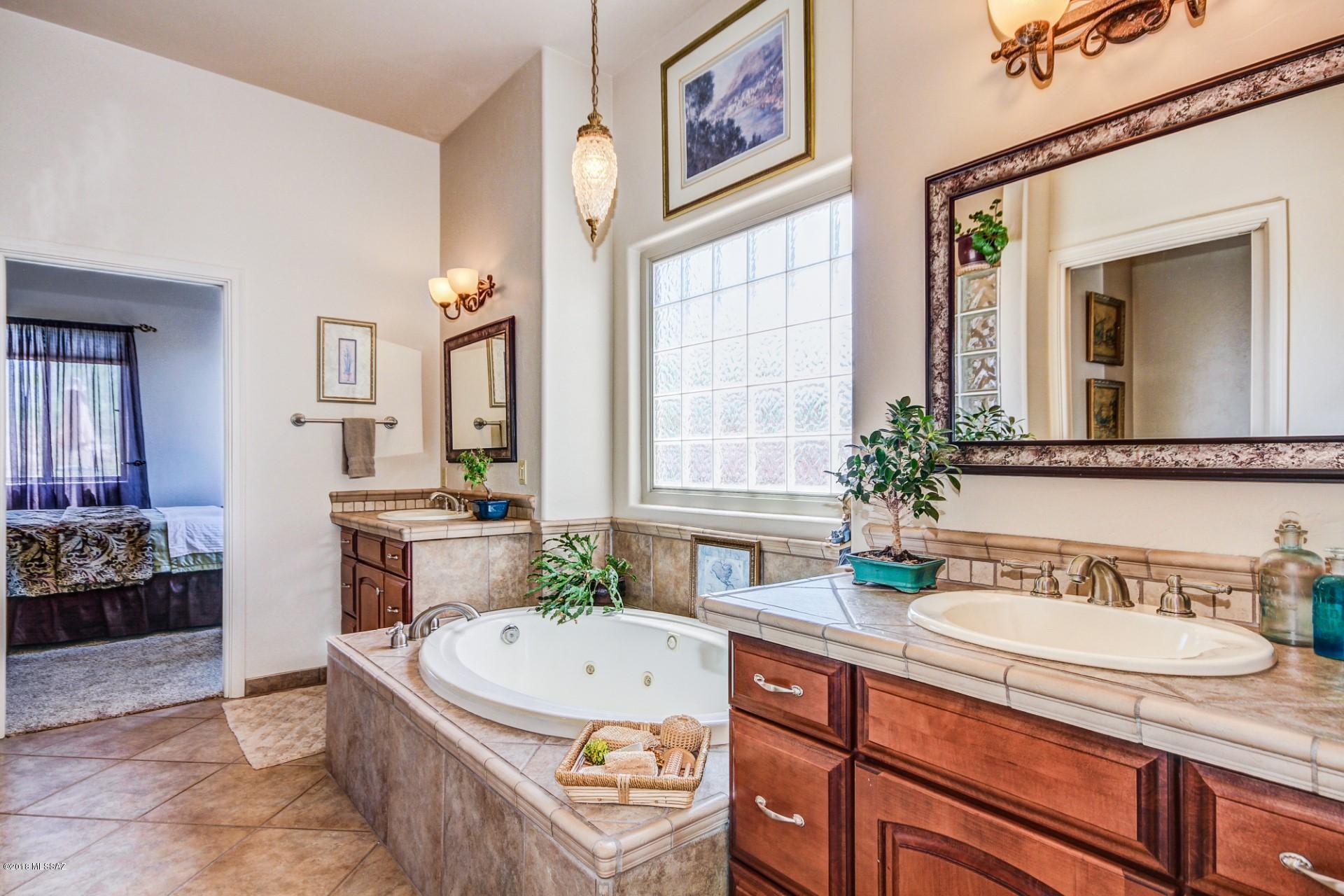 Coyote Creek (1-395) - Residential