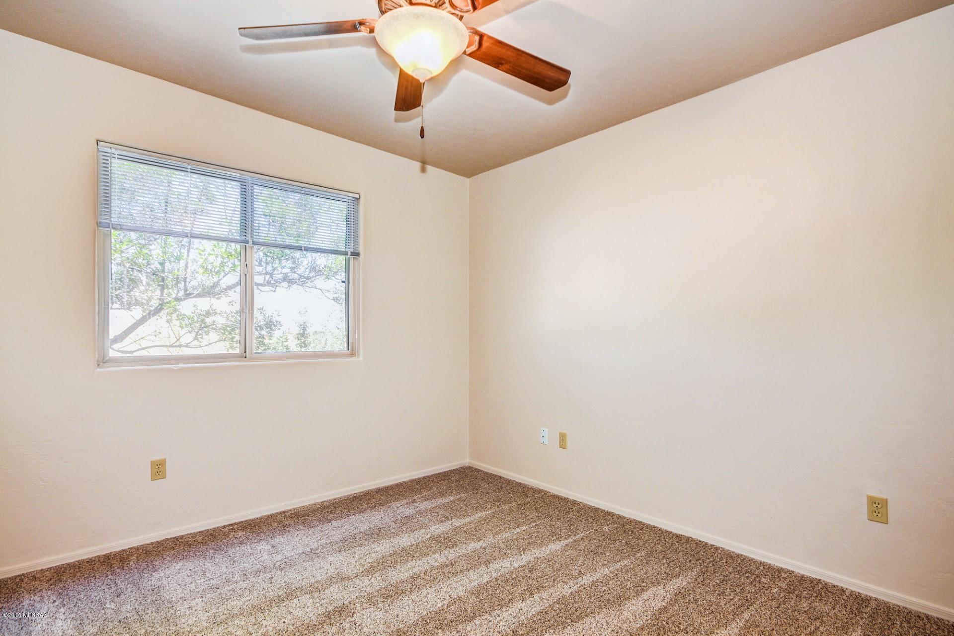 Coyote Creek (1-395) - Residential