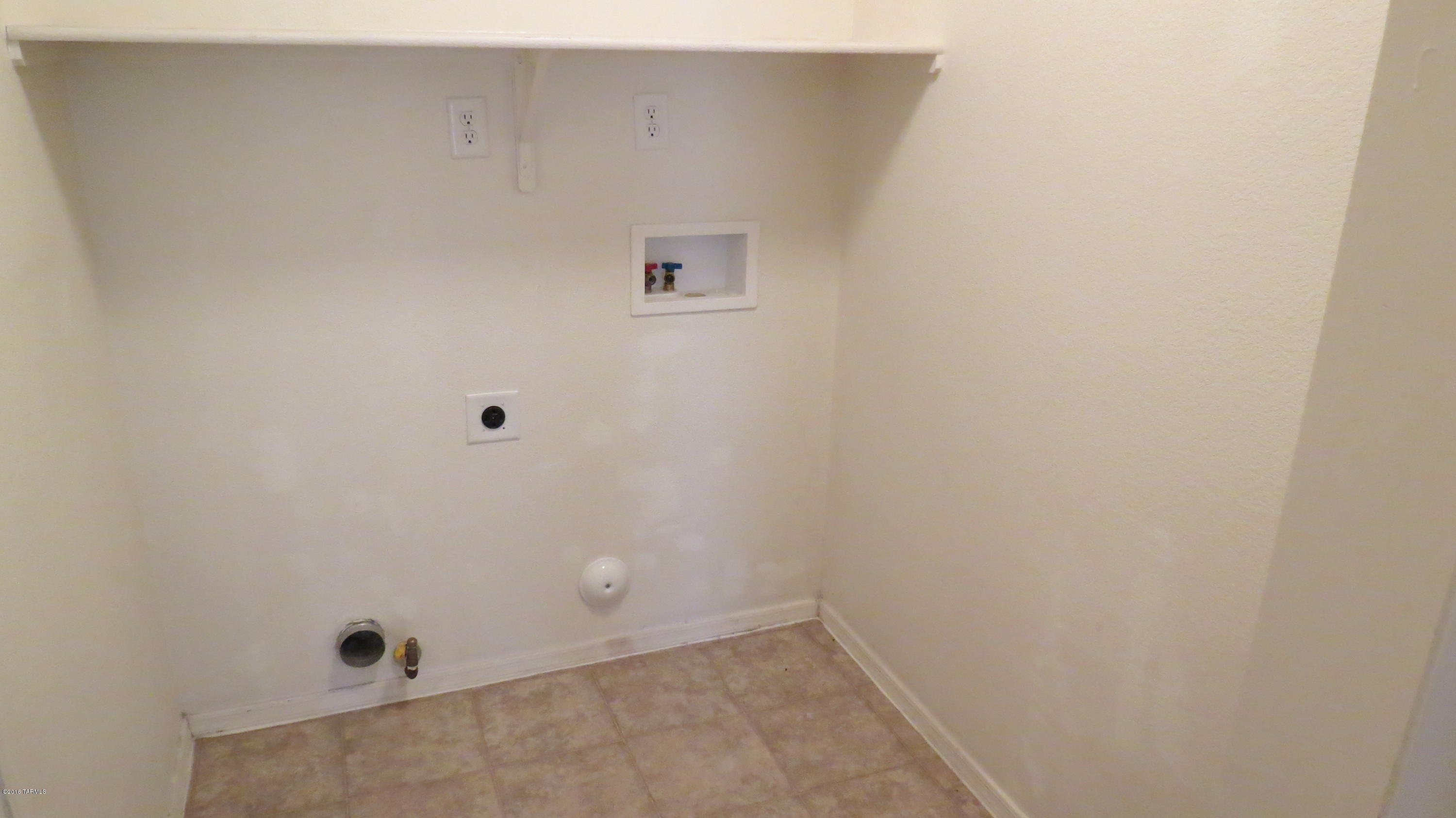 Hartman Vistas-(1-353) - Residential Lease
