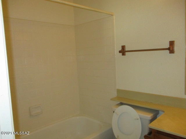 Woodland Place Condominiums (101-152, 201-252) - Residential