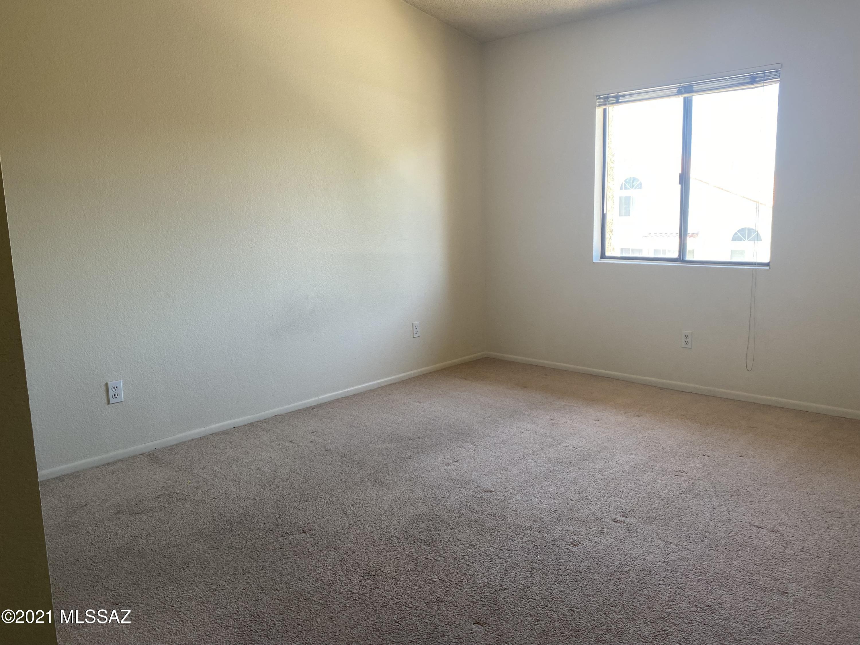 Woodland Place Condominiums (101-152, 201-252) - Residential