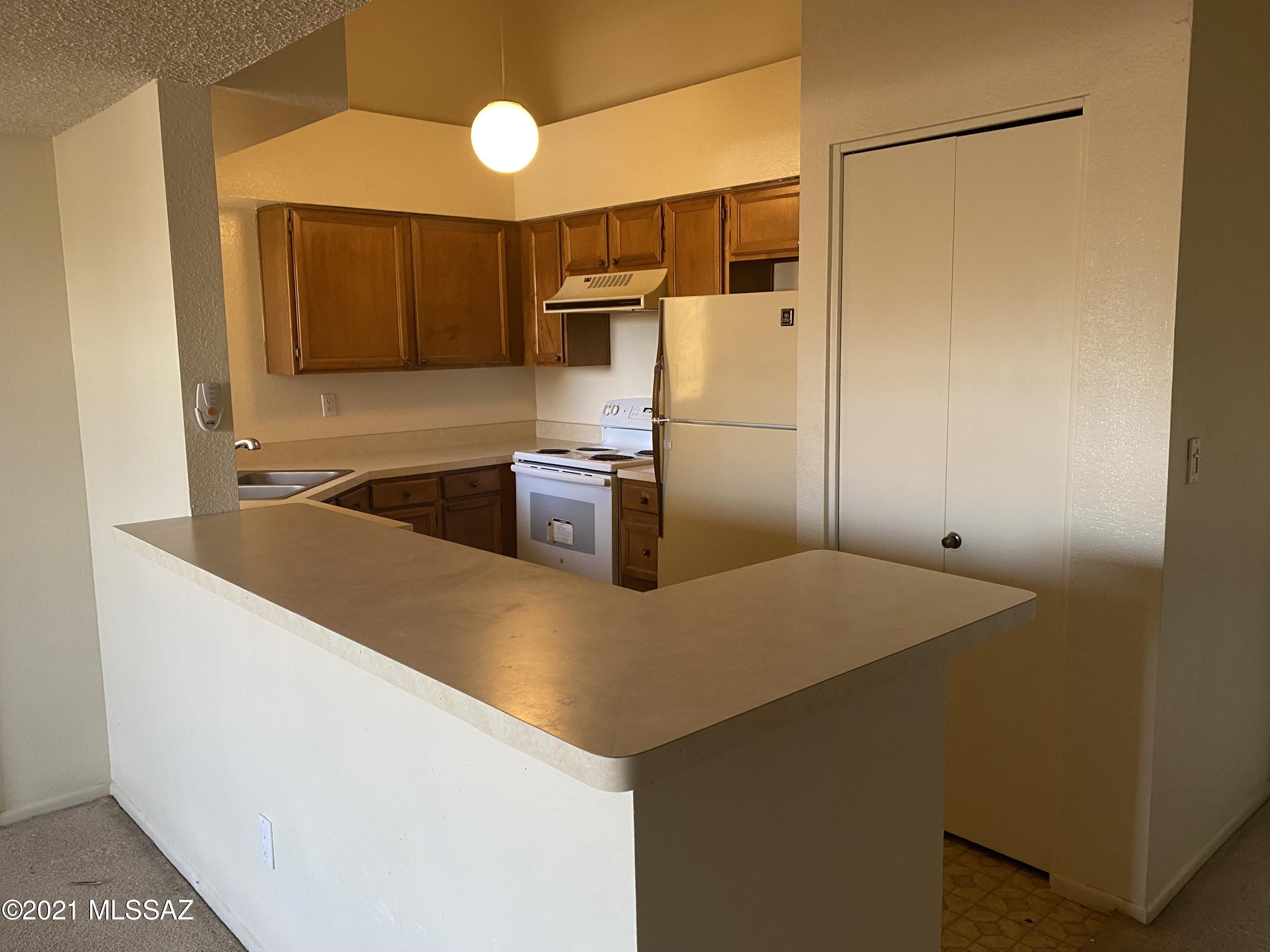 Woodland Place Condominiums (101-152, 201-252) - Residential