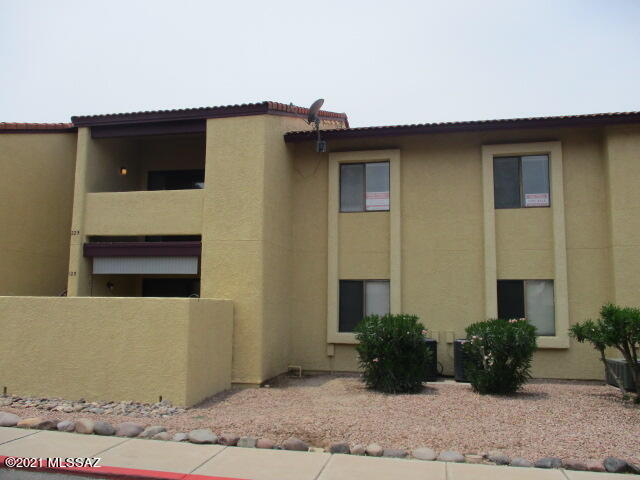 Woodland Place Condominiums (101-152, 201-252) - Residential